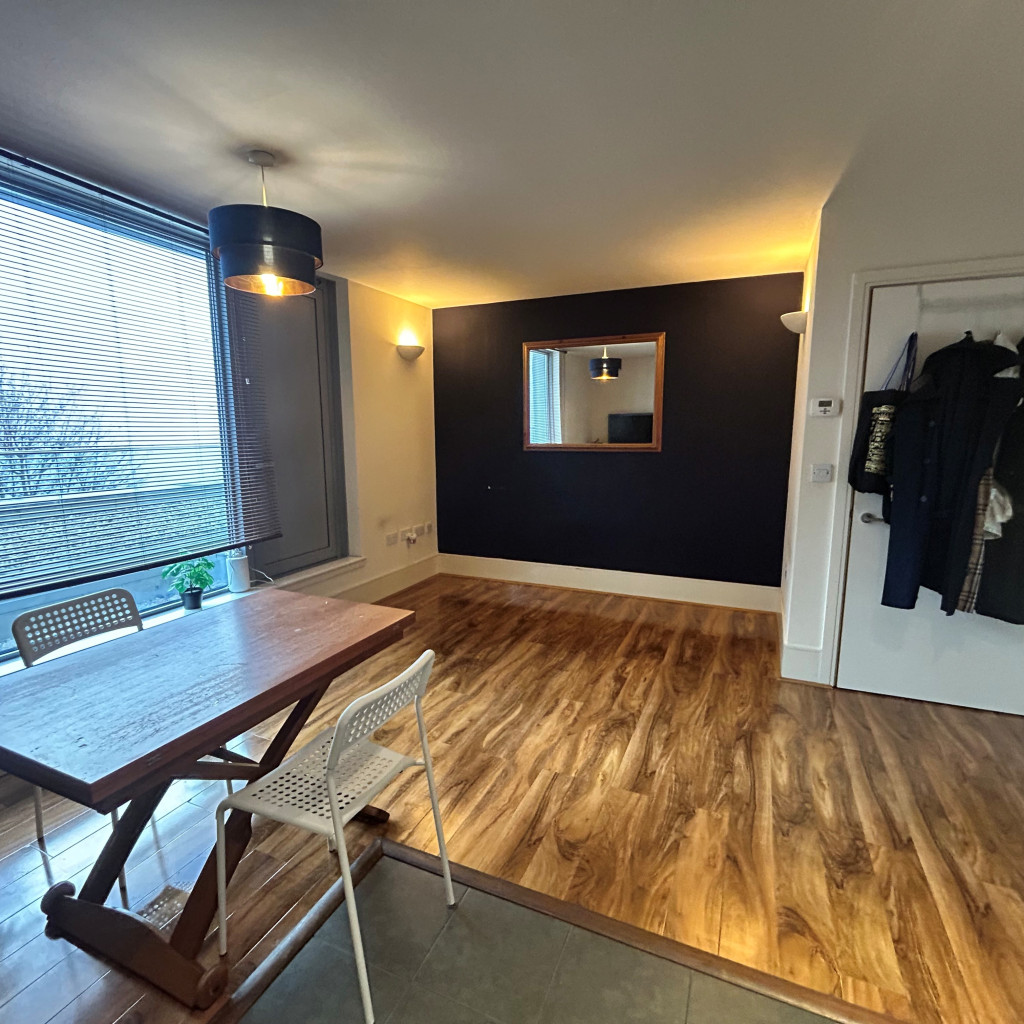 Living room 6