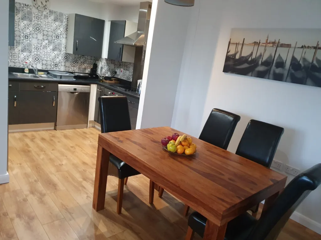 37 Rivers Apartments, N17 3 dining room 1024x768 jpg